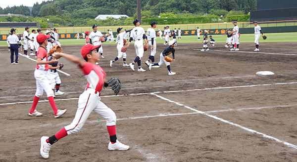 高校球児による少年野球教室